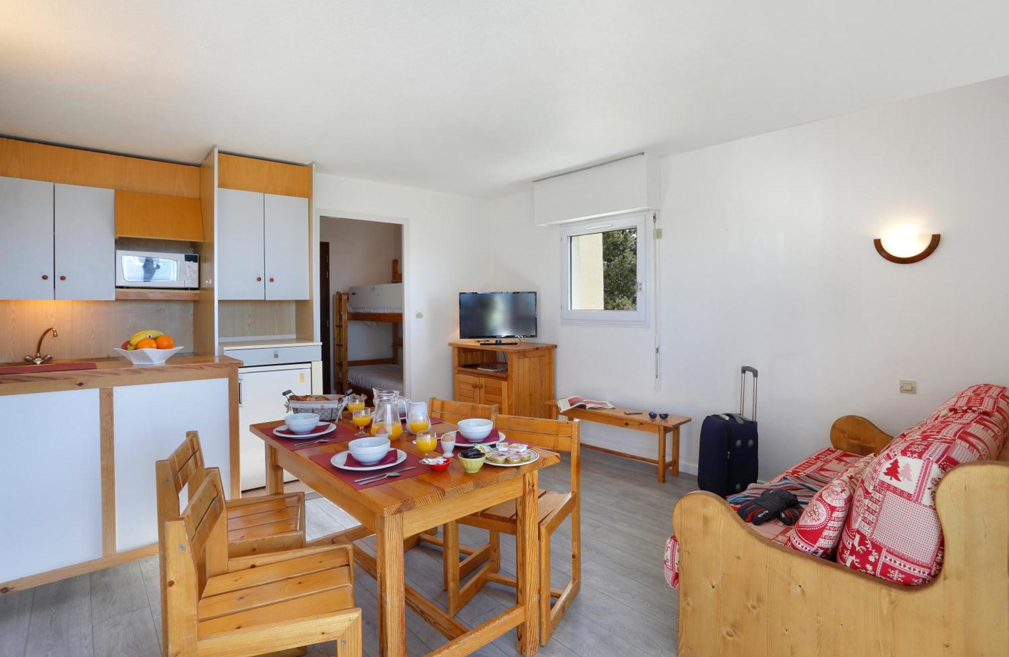Les Balcons Du Soleil Aparthotel Font-Romeu-Odeillo-Via Екстериор снимка